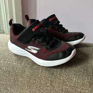 Boys size 11 sketchers